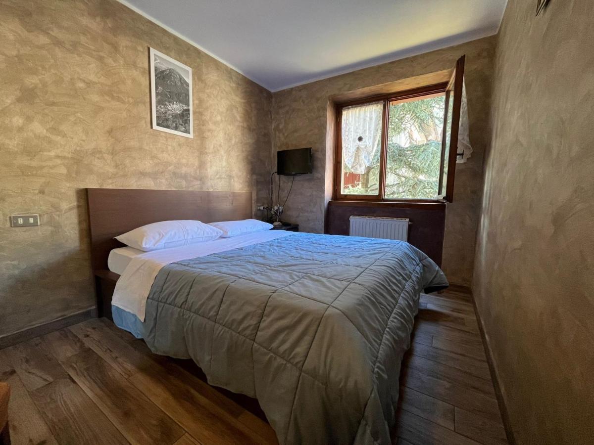 San Luigi - Rooms & Apartments Campodolcino Exteriör bild