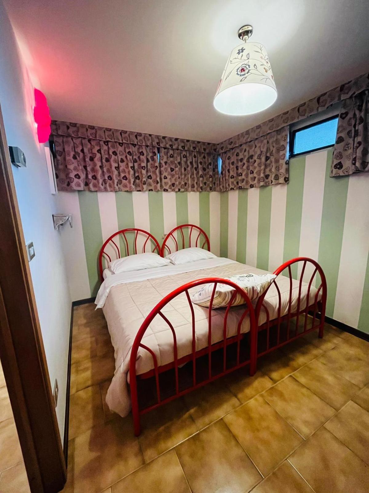 San Luigi - Rooms & Apartments Campodolcino Rum bild